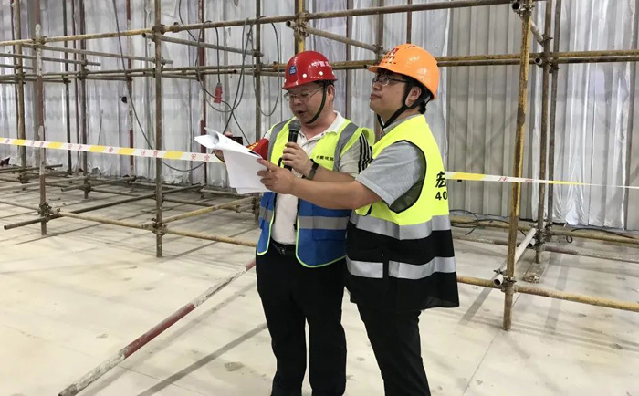 宏信建發(fā)聯(lián)合中建三局開(kāi)展高空車安全操作培訓(xùn)暨應(yīng)急演練活動(dòng)